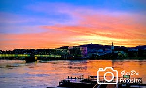 Sonnenuntergang in Linz mit Blick Richtung Urfahr
