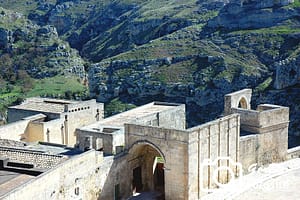Foto Blick auf Häuser und Tal rund um Matera
